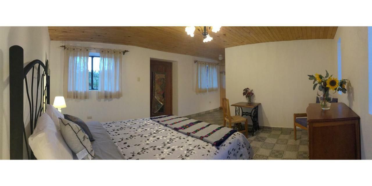 Intirumi Inn Caraz Екстериор снимка